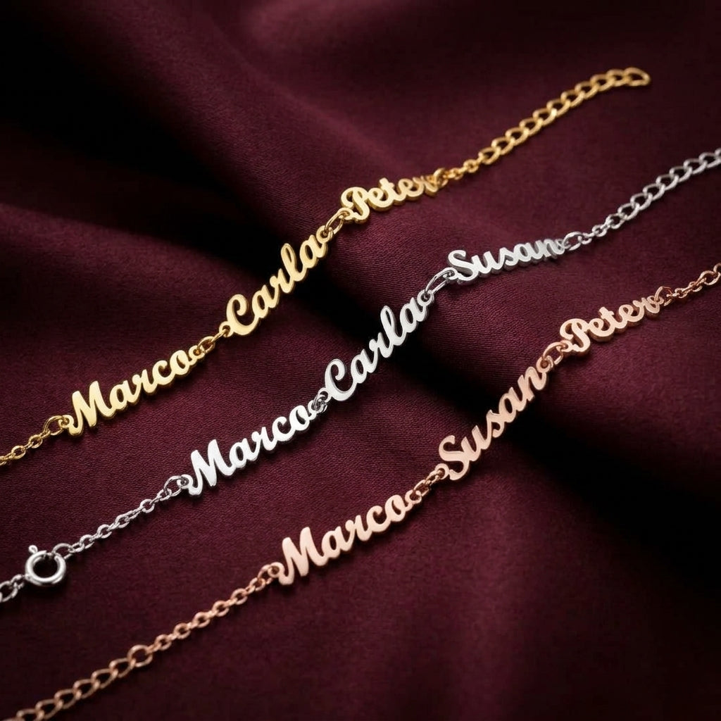 Pulseira Constelação de Nomes em dourado, prateado e rosé sobre seda bordô