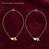 Colar inicial com mini coração em dourado e prateado