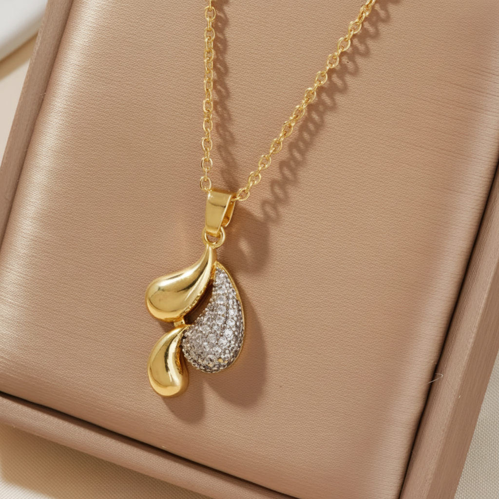 Rhea Necklace – Dual Teardrop