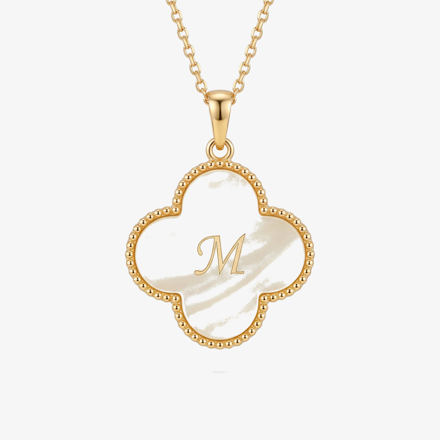 Colar Trevo com Inicial dourado e madrepérola