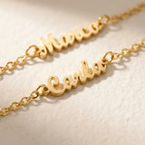 Pormenor da chapa com o nome, Pulseira Constelação de Nomes